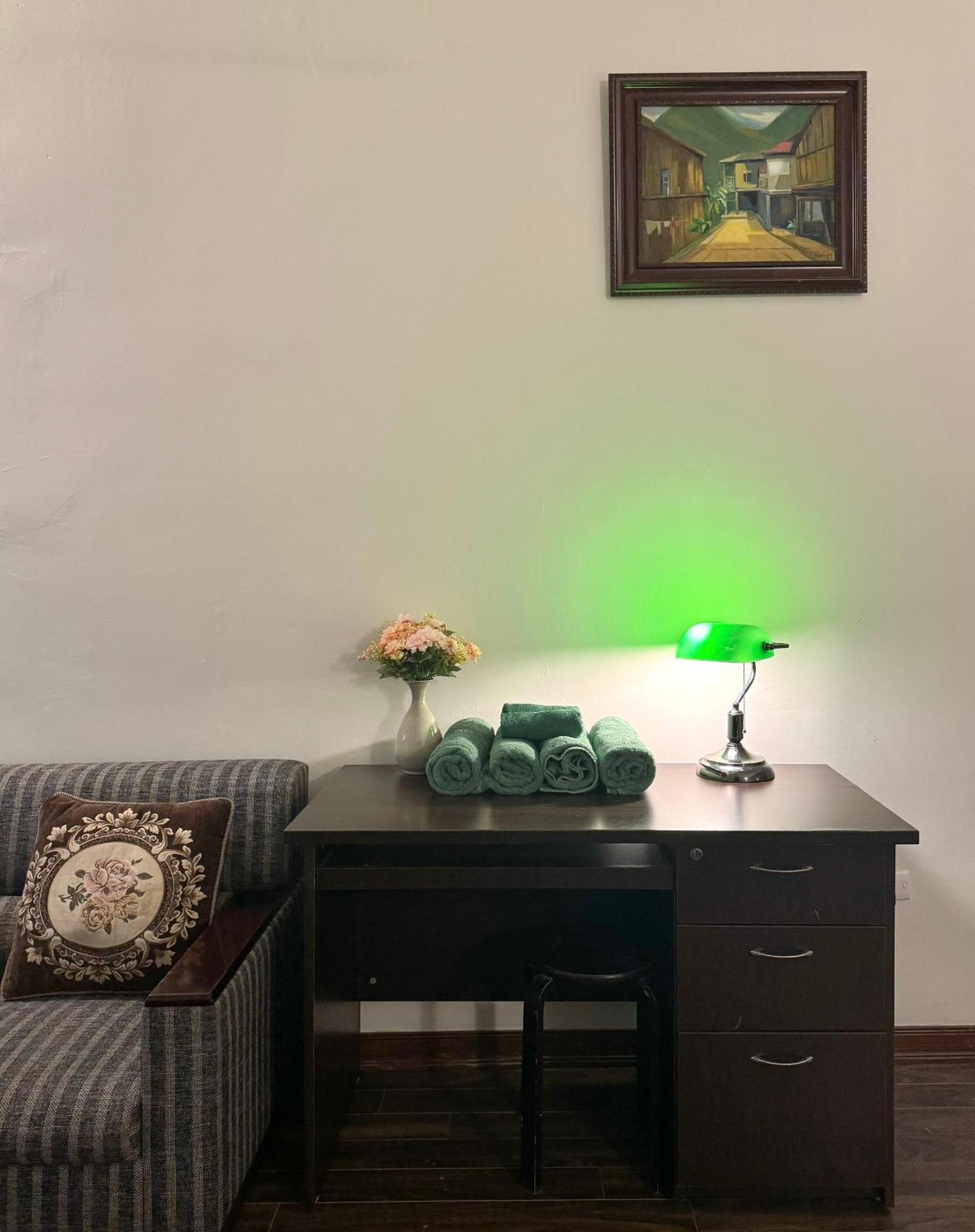 Hidden Gem Homestay 2 河内 外观 照片